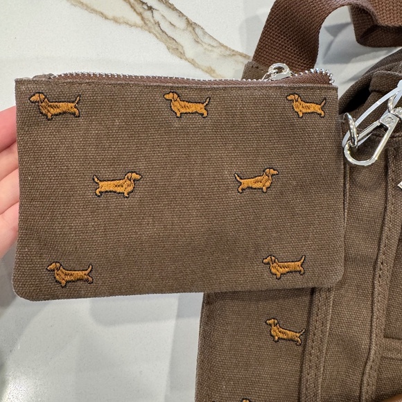 Madden Girl Dachshund Tote - Picture 6 of 6
